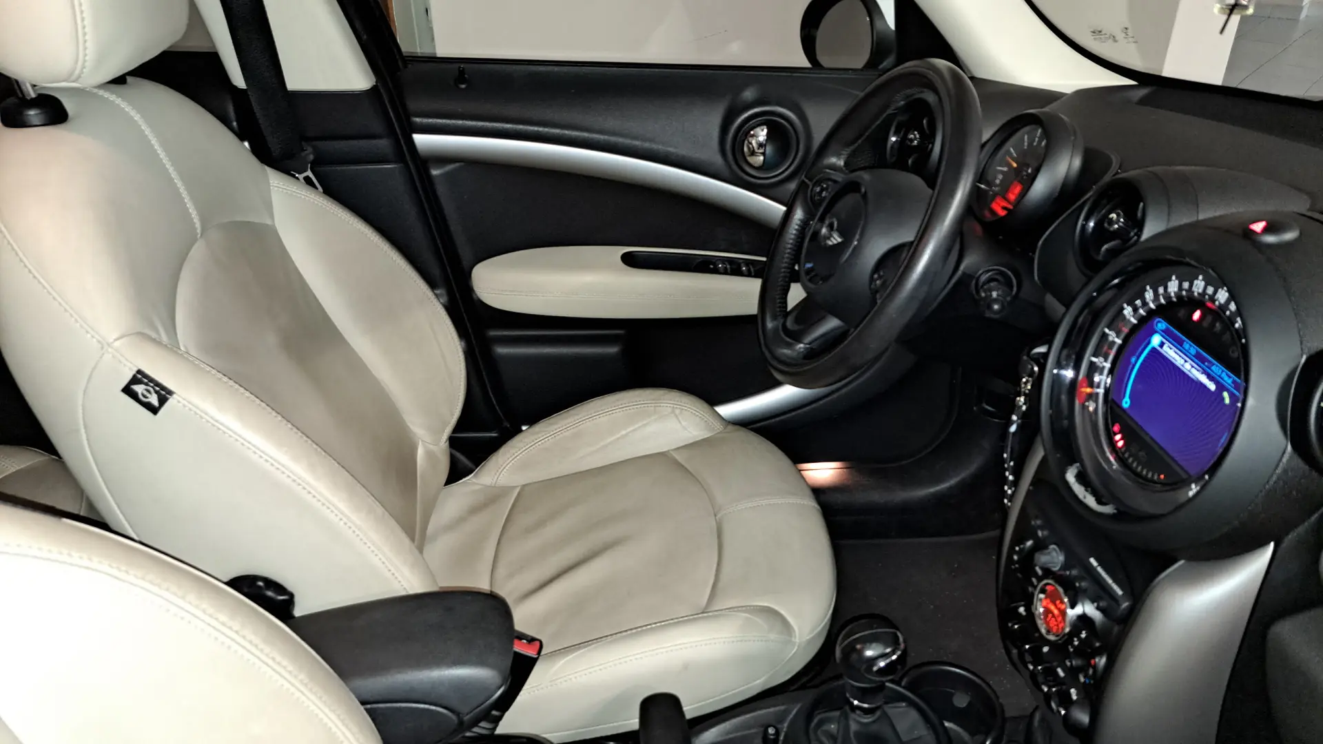 MINI Countryman Cooper Auto 5