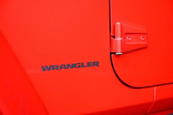 Jeep Wrangler 2.8 CRD Auto Sport 14