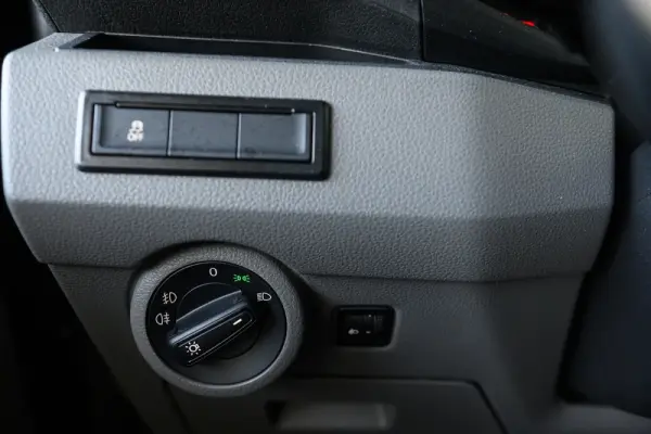 Volkswagen Caravelle 2.0 TDI L.Comfortline 31