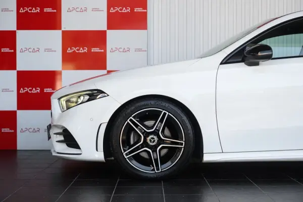 Mercedes-Benz A 180 d AMG Line Aut. 10