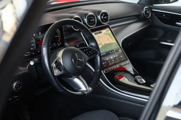 Mercedes-Benz C 300 e AMG Line 48