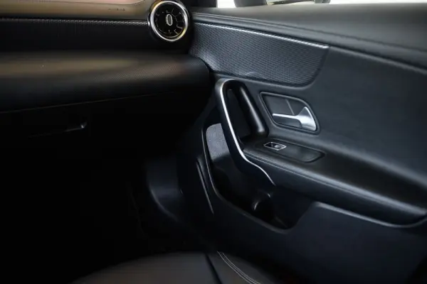 Mercedes-Benz CLA 180 d Style Aut. 64