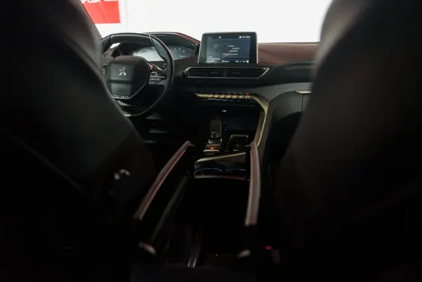 Peugeot 3008 1.5 BlueHDi GT EAT8 81