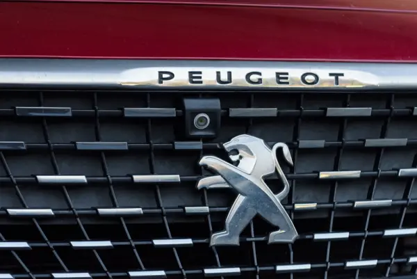 Peugeot 3008 1.5 BlueHDi GT EAT8 18