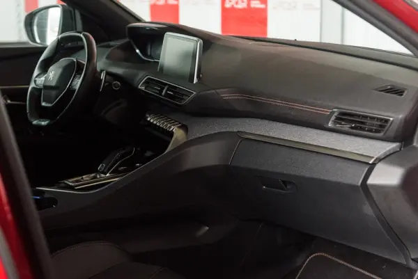 Peugeot 3008 1.5 BlueHDi GT EAT8 72