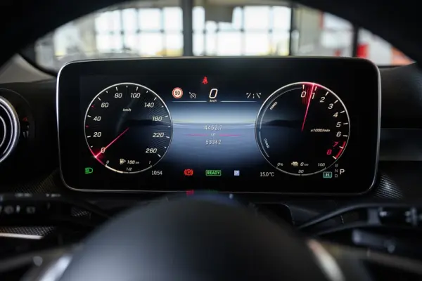 Mercedes-Benz C 300 e AMG Line 56