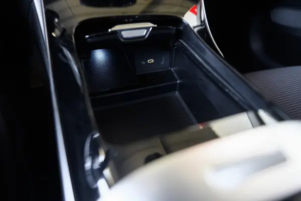 Mercedes-Benz C 300 e AMG Line 63