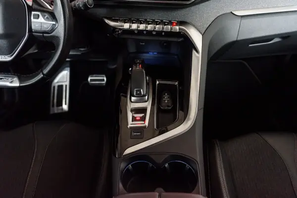 Peugeot 3008 1.5 BlueHDi GT EAT8 75