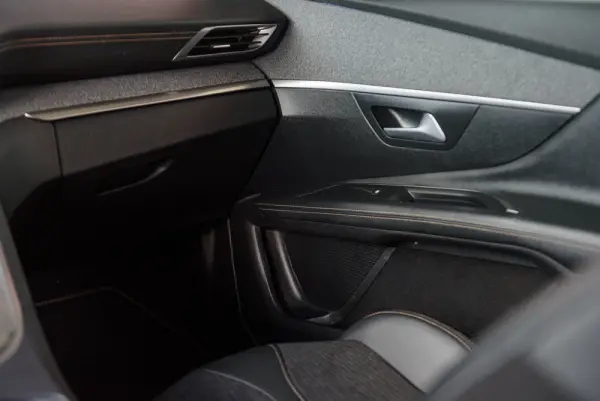 Peugeot 3008 1.5 BlueHDi GT EAT8 43