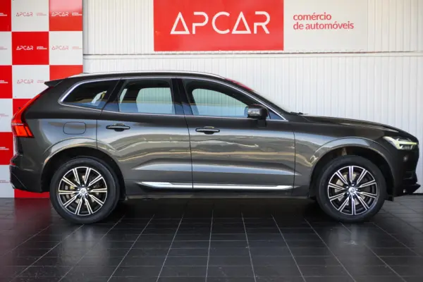 Volvo XC 60 2.0 D4 Inscription AWD Geartronic 2