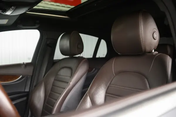 Mercedes-Benz GLC 250 d AMG Line 4-Matic 29