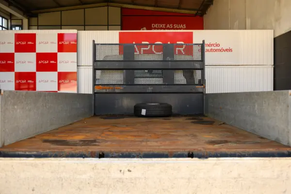 Mitsubishi Fuso Canter 3C13 c/ bascula 18