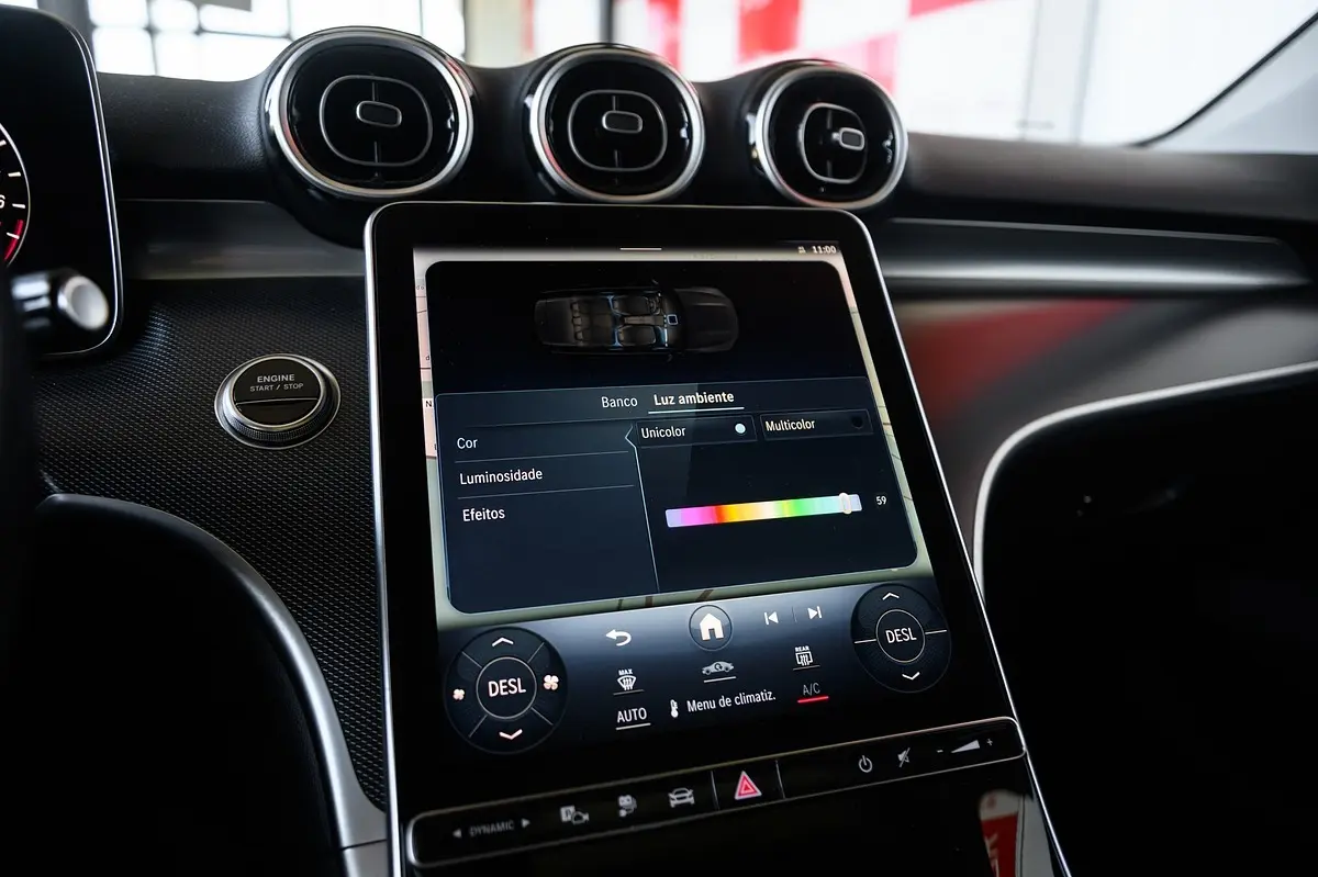 Mercedes-Benz C 300 e AMG Line 71