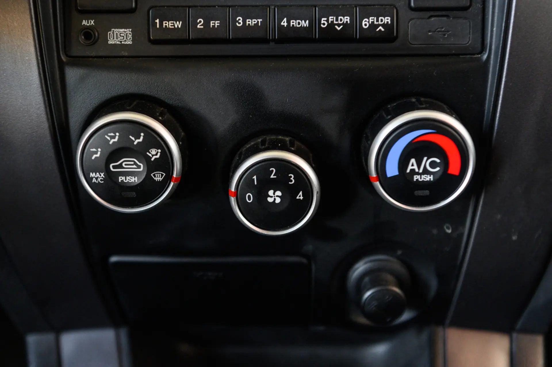 Hyundai Tucson 2.0 2WD GLS 34