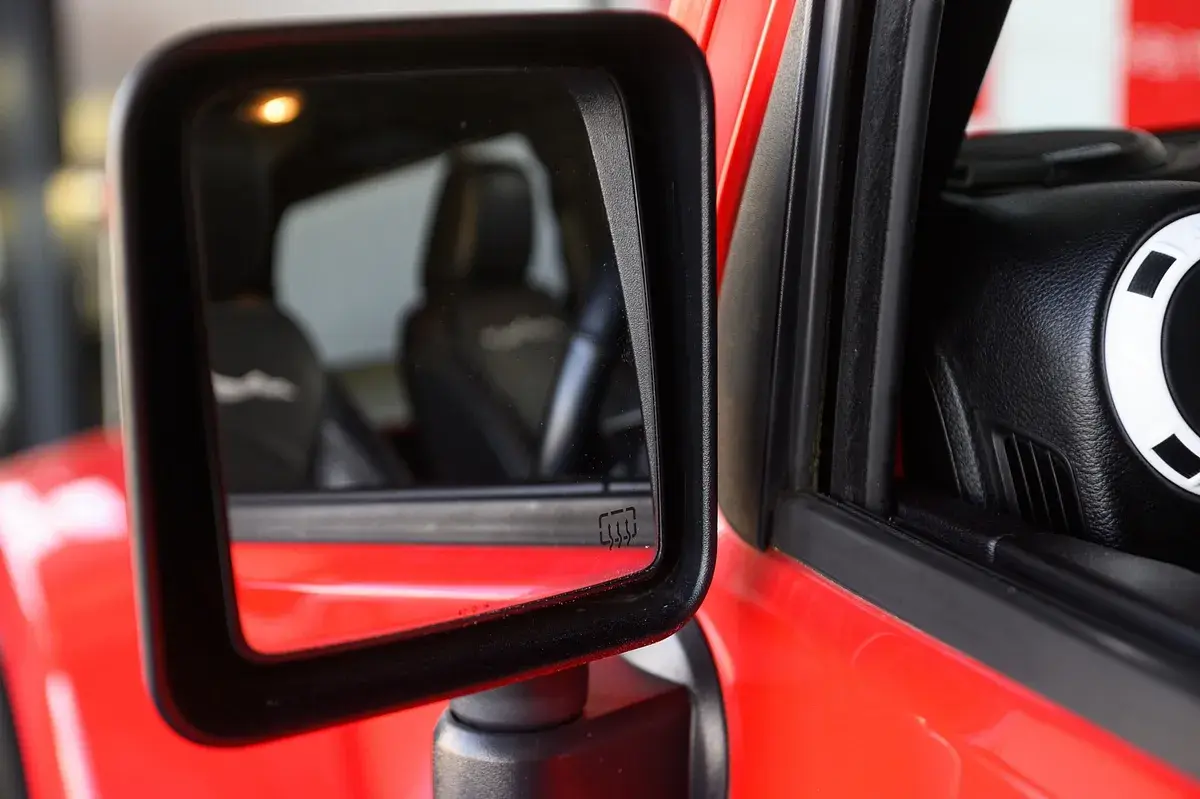 Jeep Wrangler 2.8 CRD Auto Sport 17