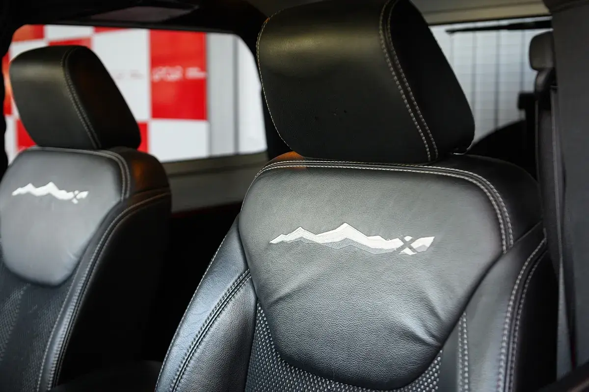 Jeep Wrangler 2.8 CRD Auto Sport 25