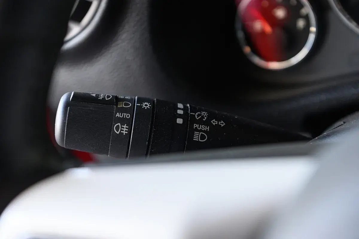 Jeep Wrangler 2.8 CRD Auto Sport 33