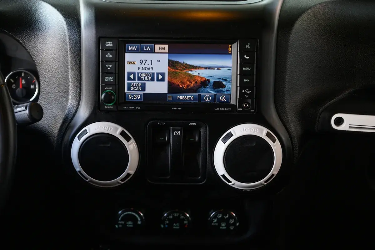 Jeep Wrangler 2.8 CRD Auto Sport 43