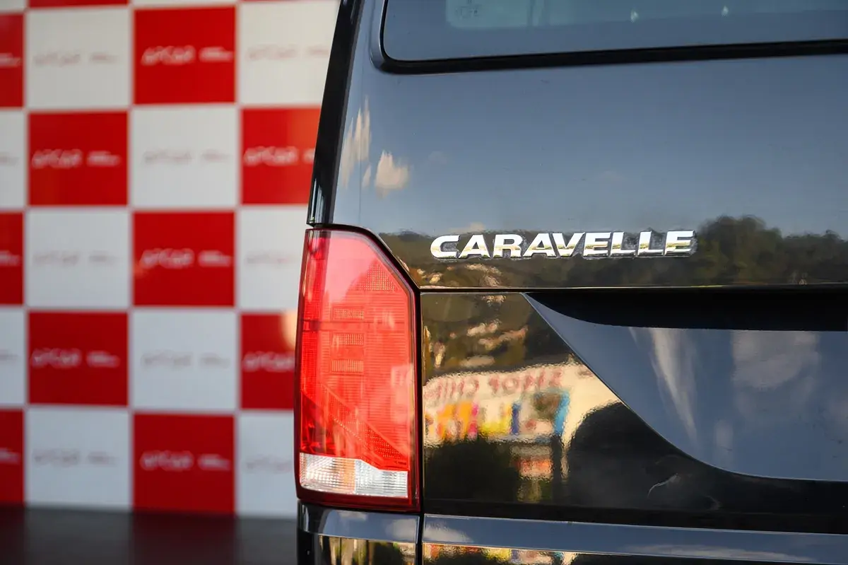 Volkswagen Caravelle 2.0 TDI L.Comfortline 15