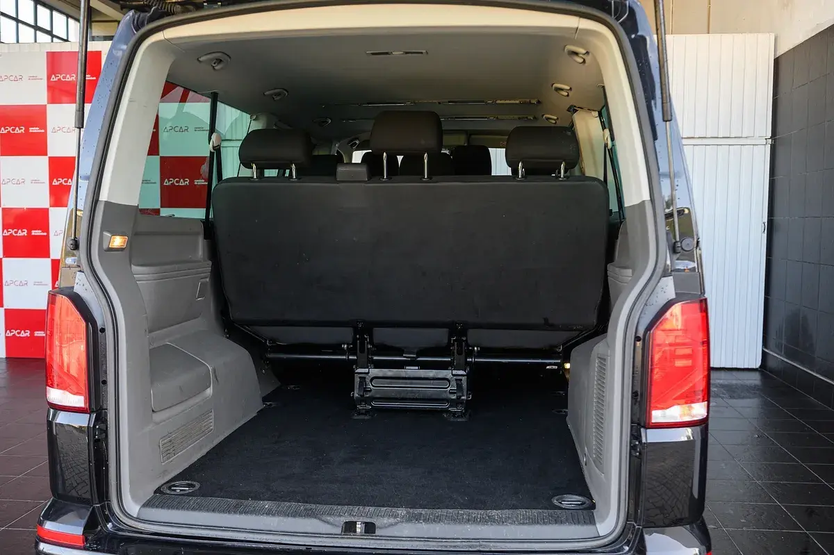 Volkswagen Caravelle 2.0 TDI L.Comfortline 18