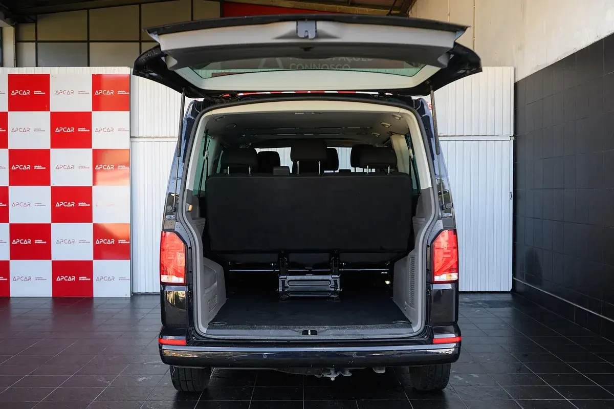 Volkswagen Caravelle 2.0 TDI L.Comfortline 17