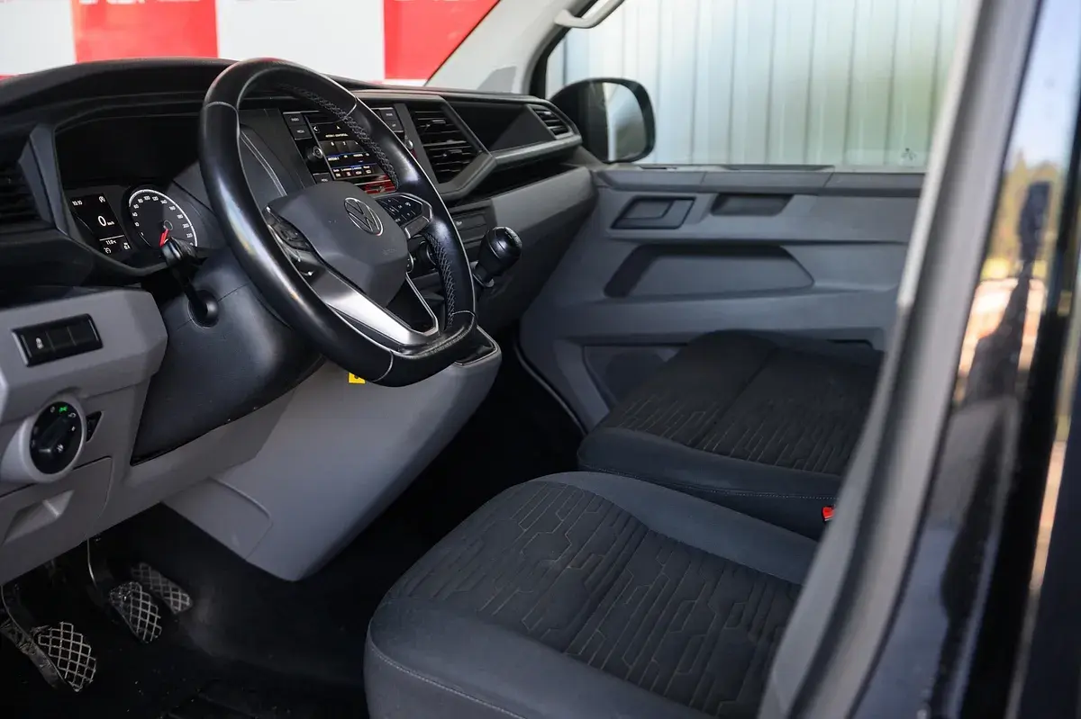 Volkswagen Caravelle 2.0 TDI L.Comfortline 27