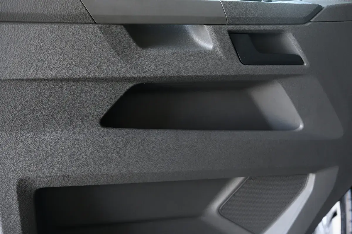 Volkswagen Caravelle 2.0 TDI L.Comfortline 28