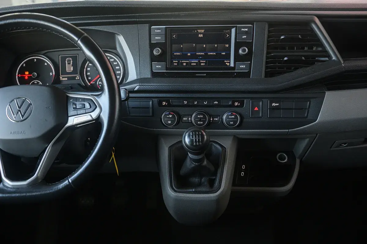 Volkswagen Caravelle 2.0 TDI L.Comfortline 51