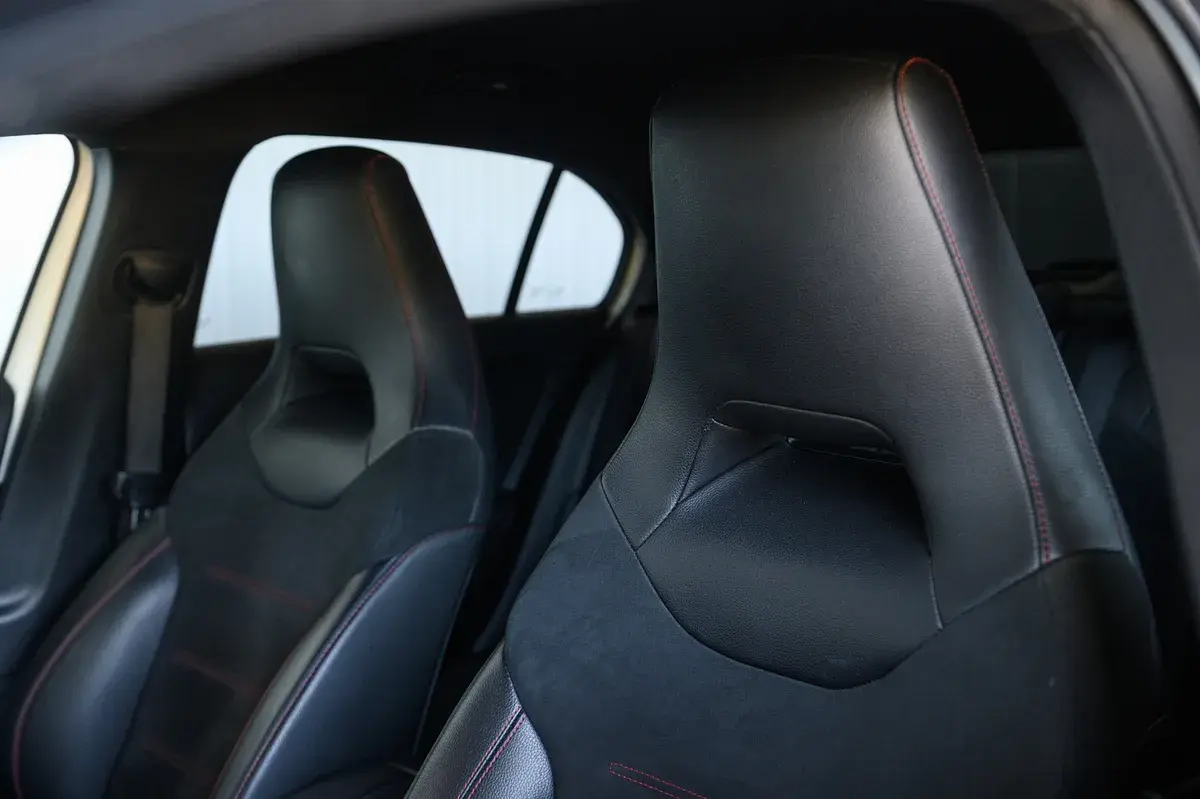 Mercedes-Benz A 180 d AMG Line Aut. 27