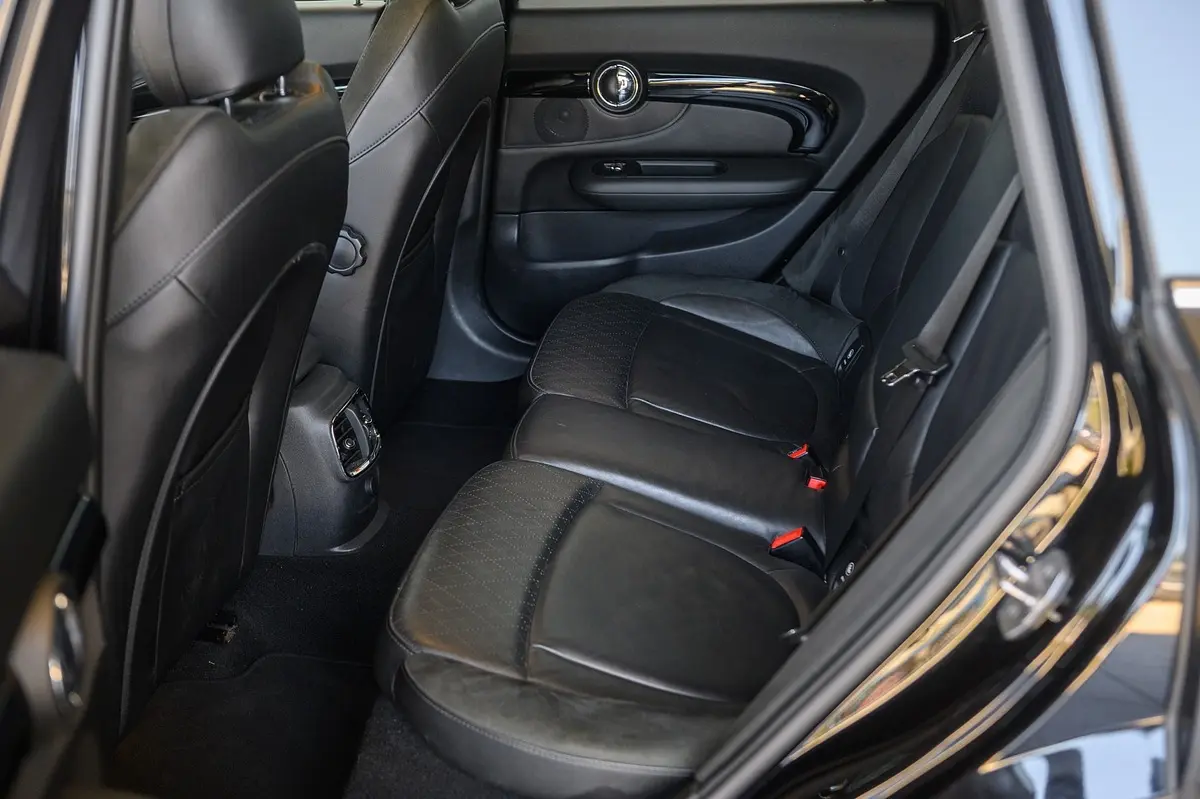 MINI Clubman Cooper D Classic Auto 32