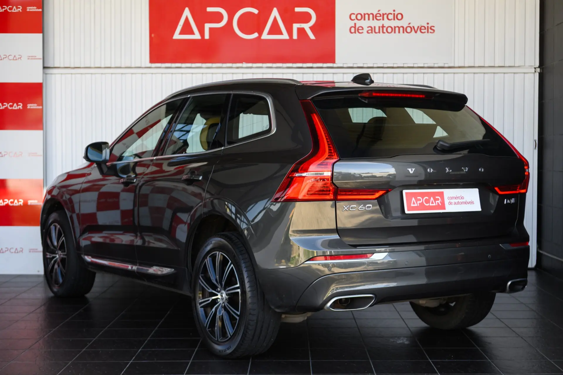 Volvo XC 60 2.0 D4 Inscription AWD Geartronic 6