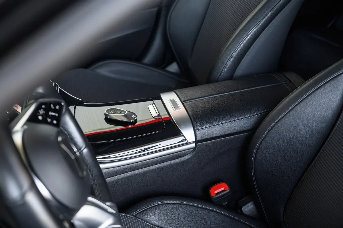 Mercedes-Benz C 300 e AMG Line 35