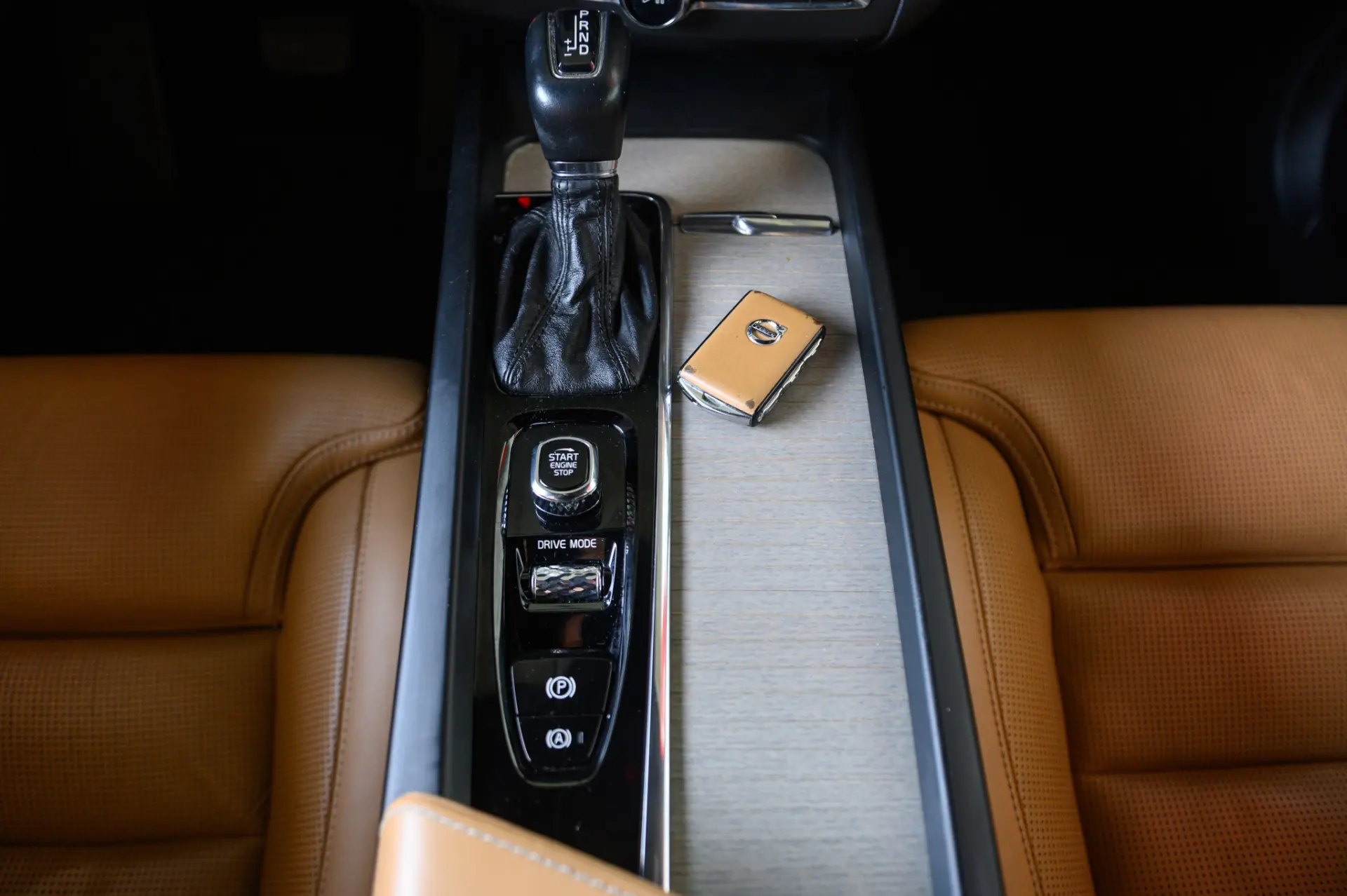 Volvo XC 60 2.0 D4 Inscription AWD Geartronic 56