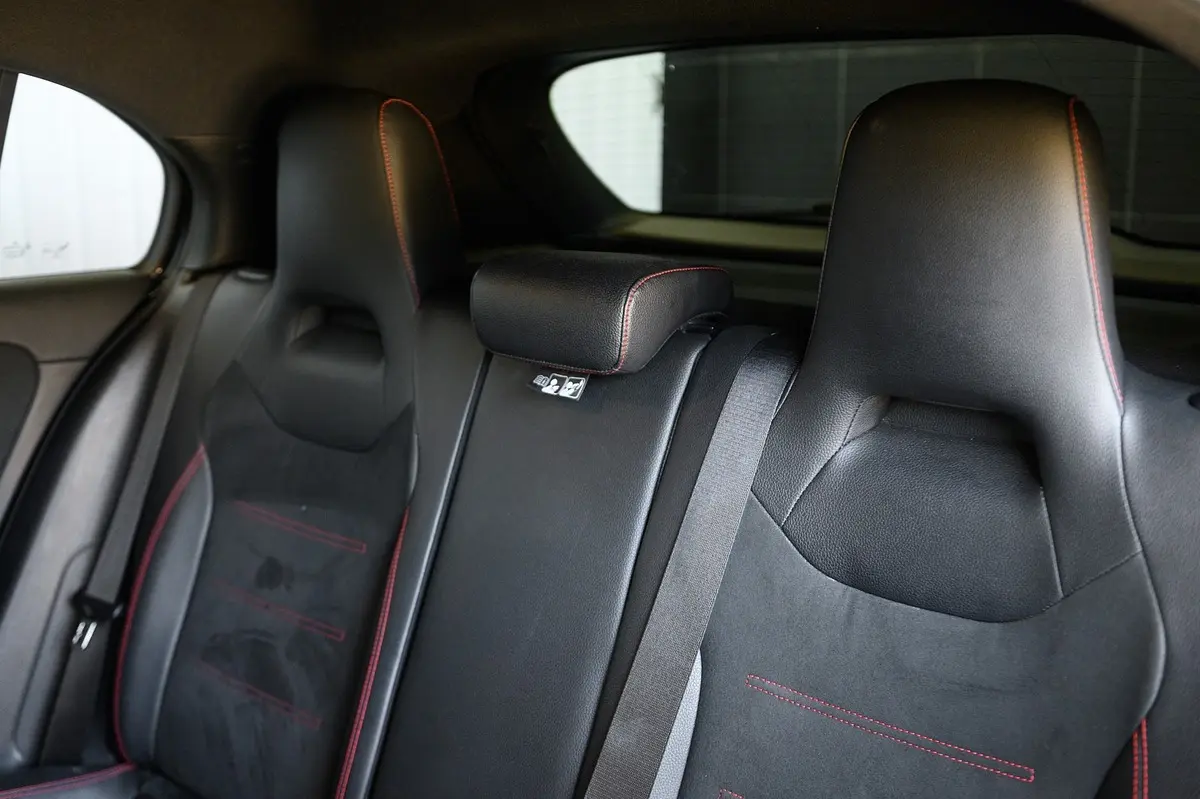 Mercedes-Benz A 180 d AMG Line Aut. 25