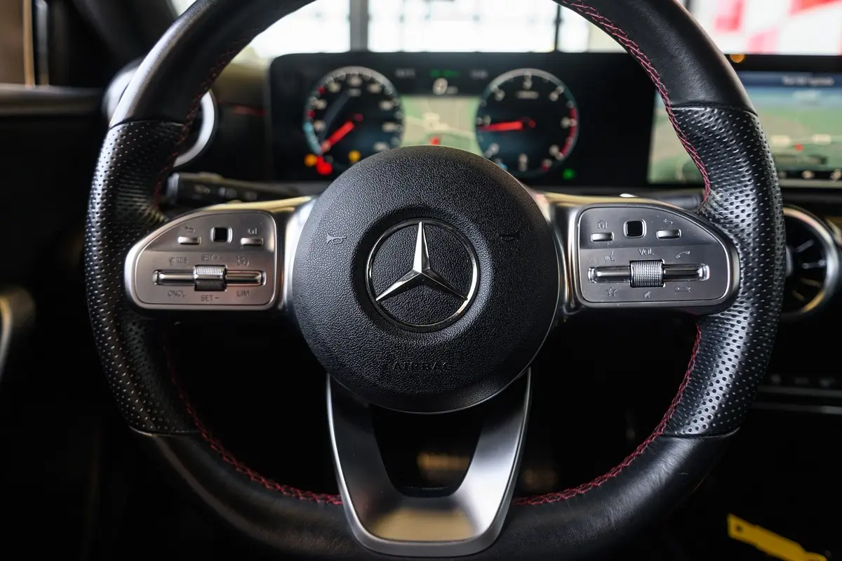 Mercedes-Benz A 180 d AMG Line Aut. 60