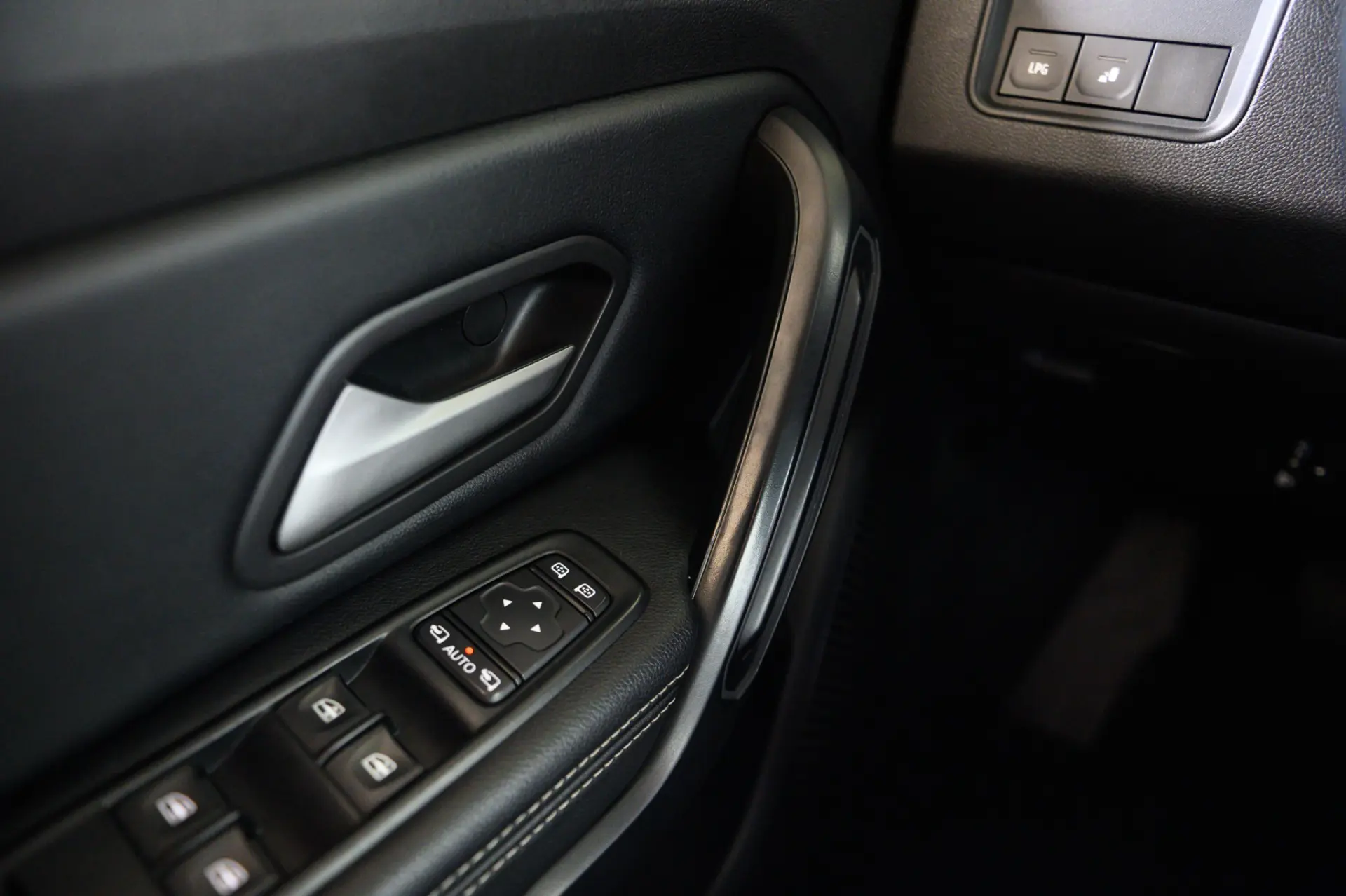 Dacia Duster 1.0 TCe ECO-G Comfort Bi-Fuel 34