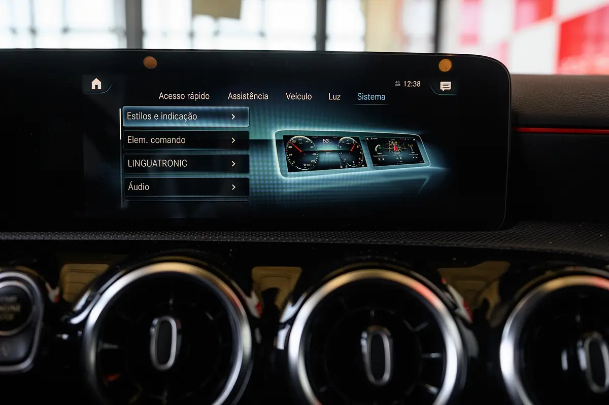 Mercedes-Benz A 180 d AMG Line Aut. 52