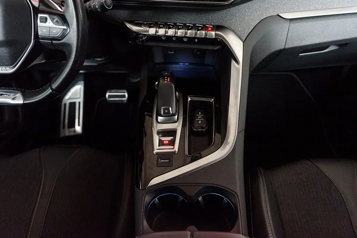 Peugeot 3008 1.5 BlueHDi GT EAT8 75