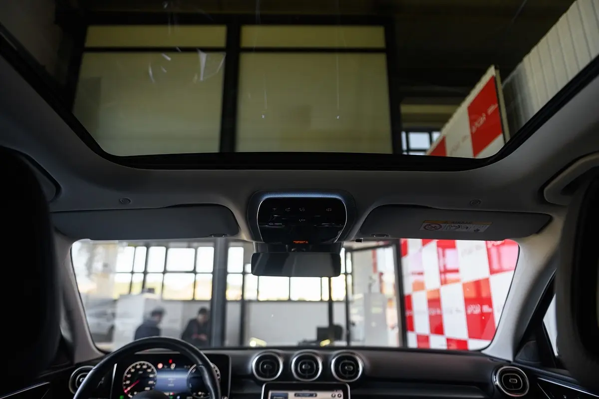 Mercedes-Benz C 300 e AMG Line 86