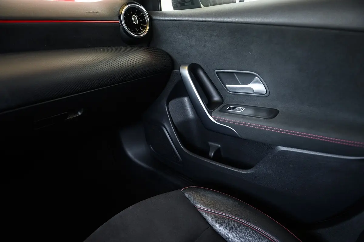 Mercedes-Benz A 180 d AMG Line Aut. 59