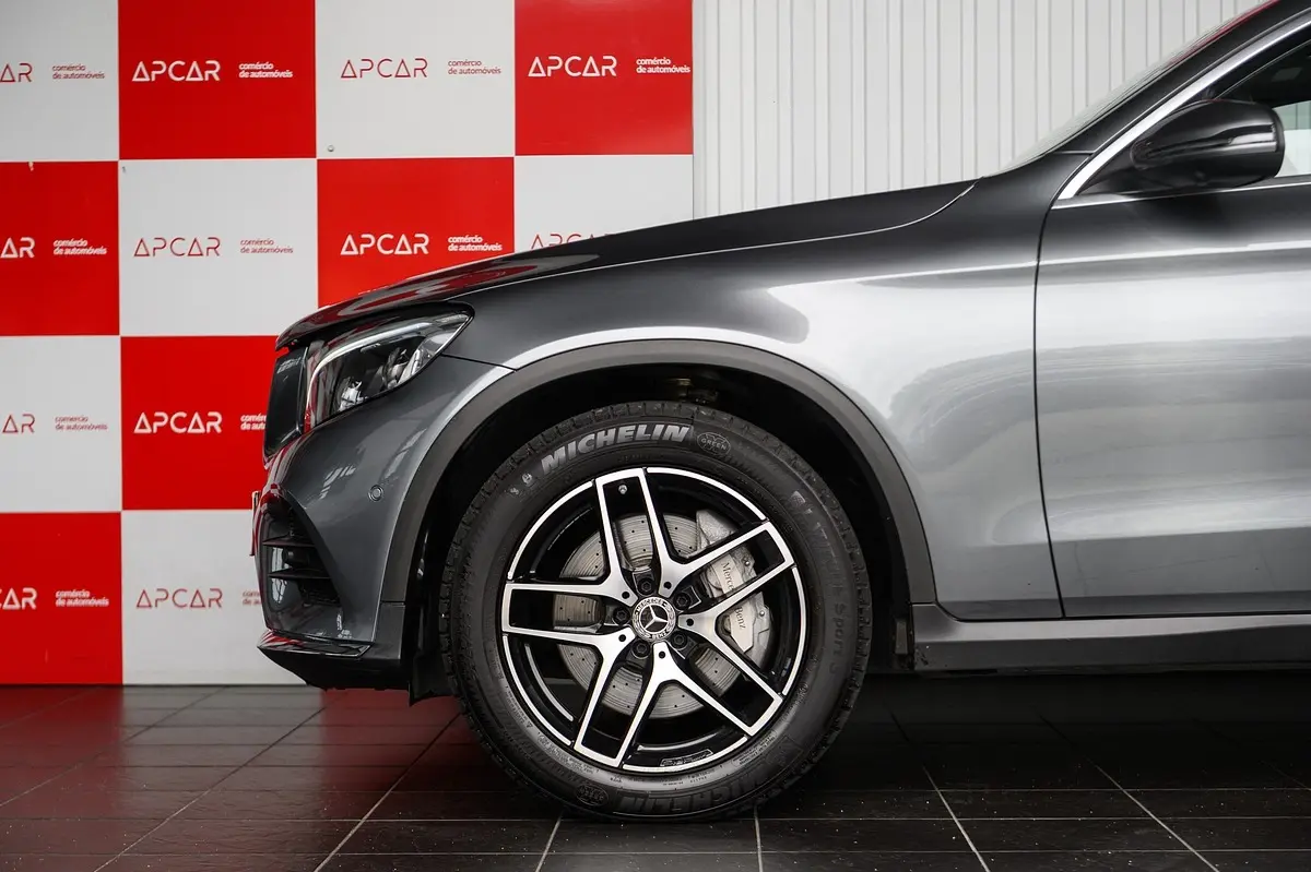 Mercedes-Benz GLC 250 d AMG Line 4-Matic 16