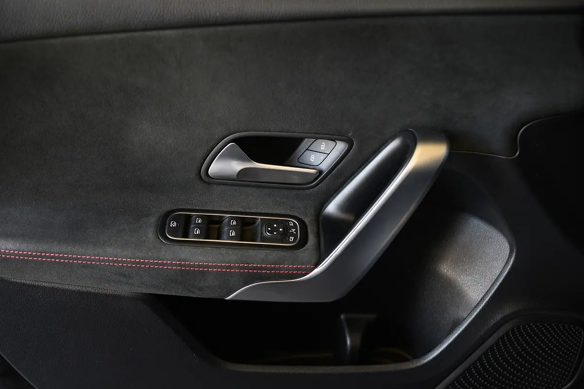 Mercedes-Benz A 180 d AMG Line Aut. 21