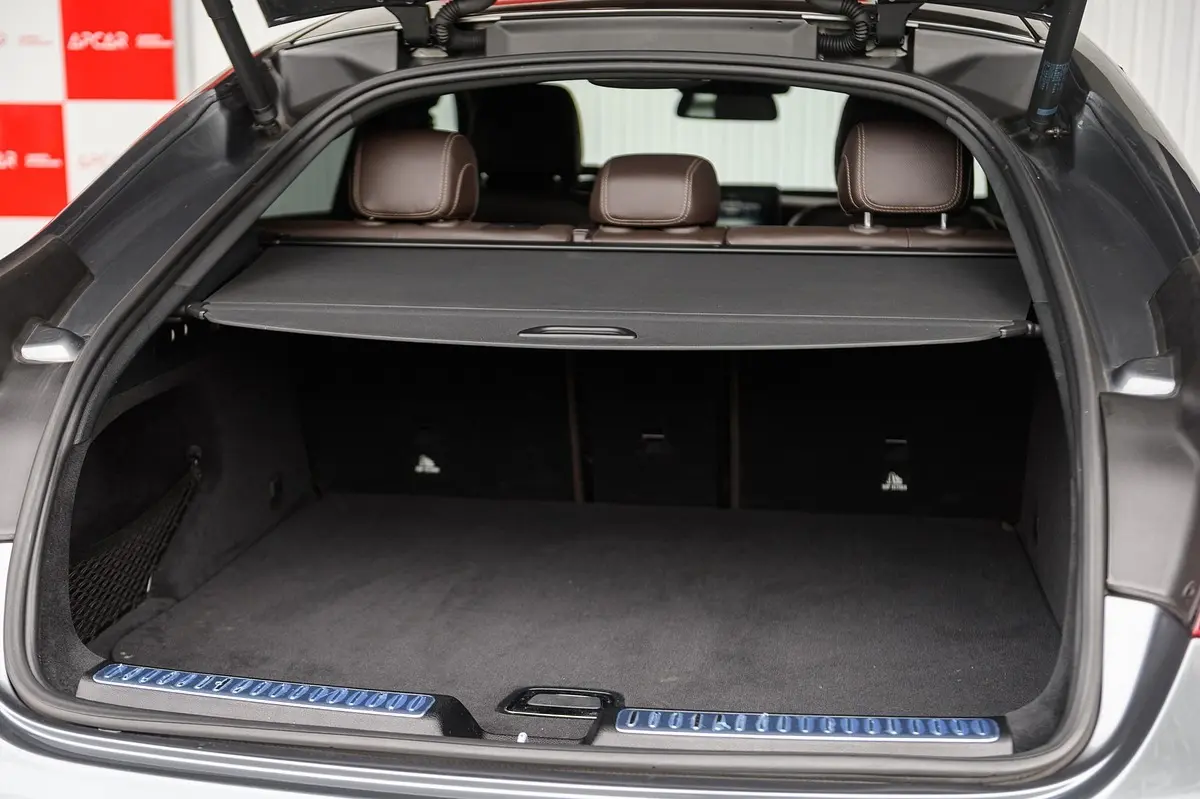 Mercedes-Benz GLC 250 d AMG Line 4-Matic 22