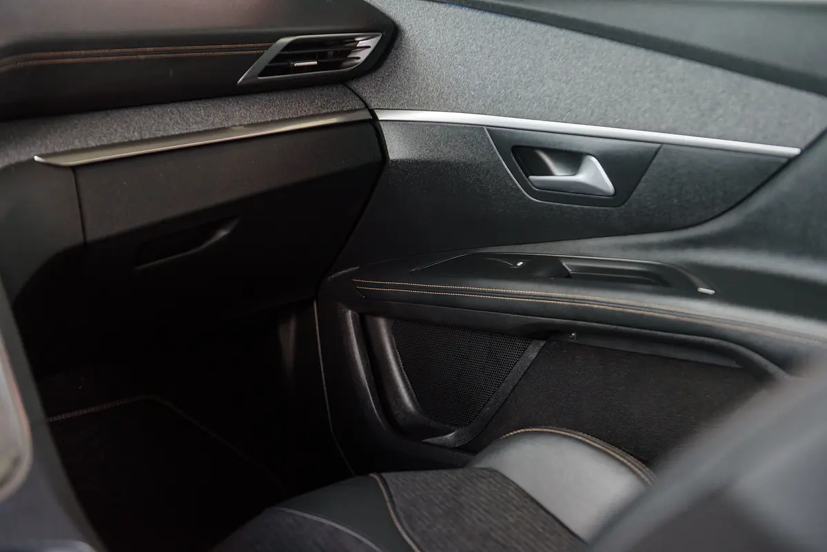 Peugeot 3008 1.5 BlueHDi GT EAT8 43