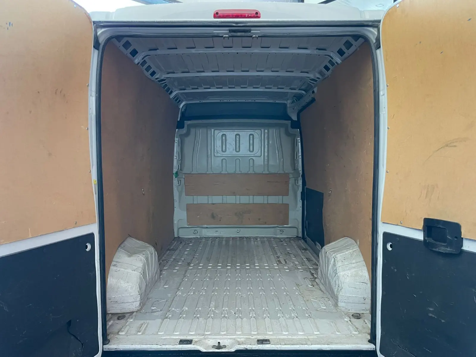 Peugeot Boxer 2.2 BlueHDi 333 L2 CD 9