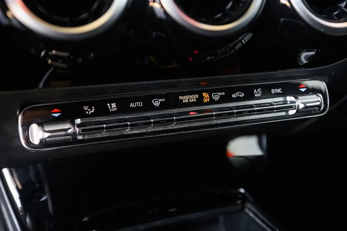 Mercedes-Benz CLA 180 d Style Aut. 42