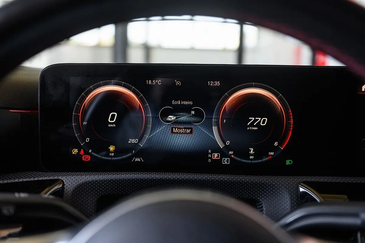 Mercedes-Benz A 180 d AMG Line Aut. 39