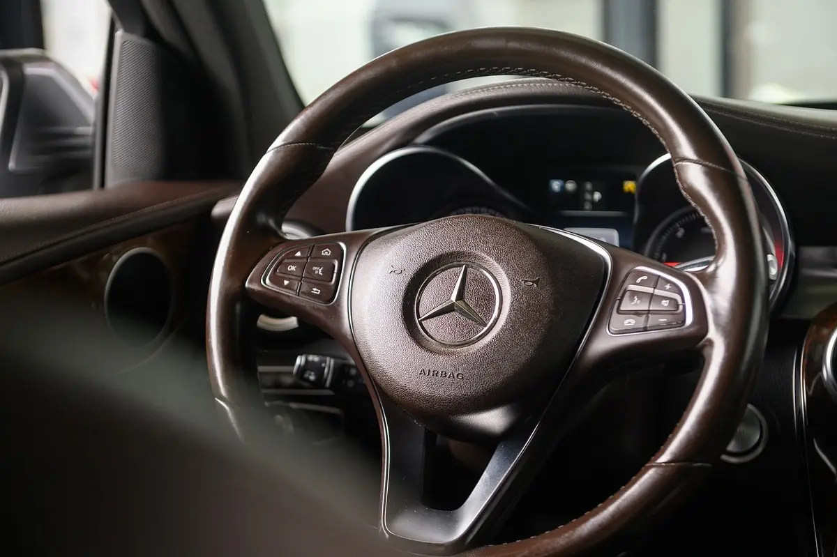 Mercedes-Benz GLC 250 d AMG Line 4-Matic 69