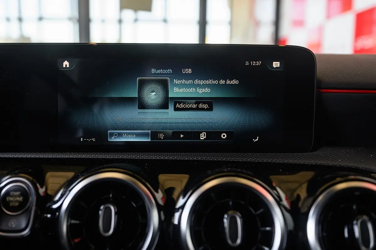 Mercedes-Benz A 180 d AMG Line Aut. 44