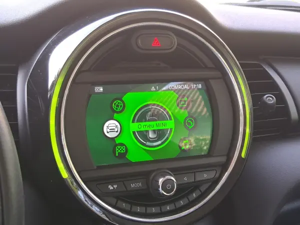 MINI 5 Portas One Auto 43